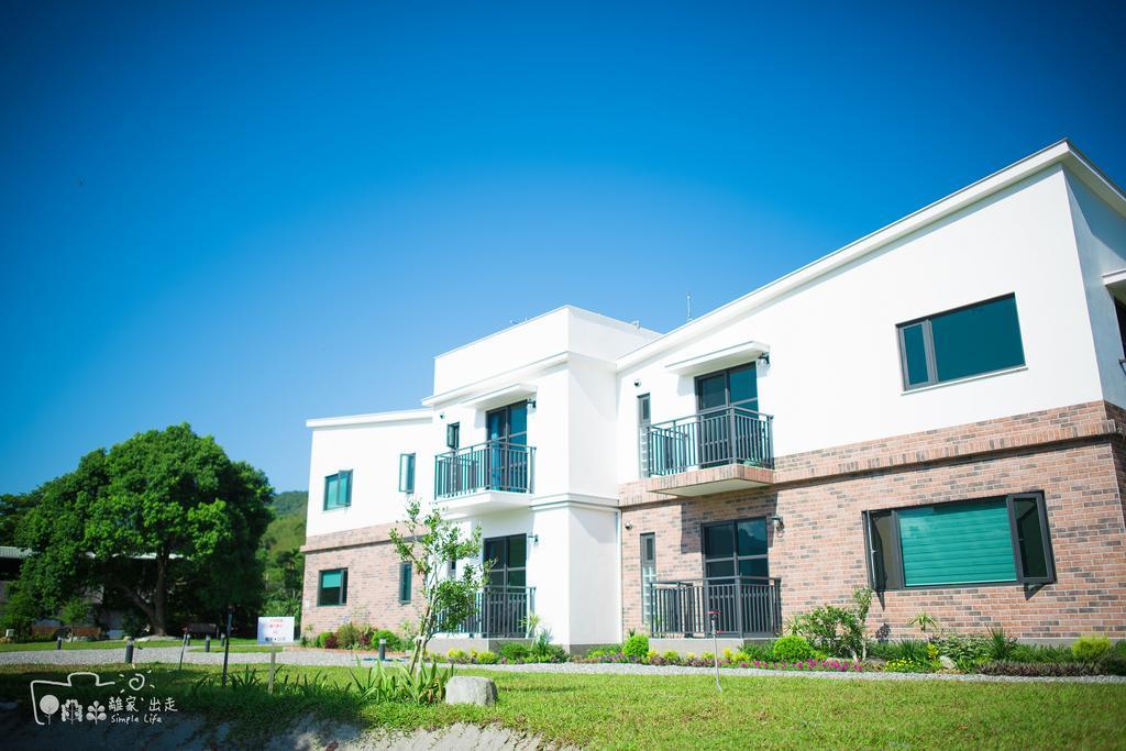 Simple Life Apartment Юли Екстериор снимка