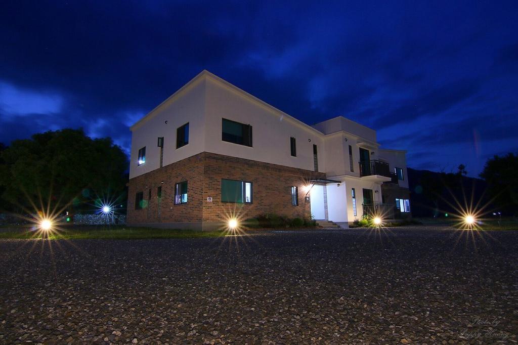 Simple Life Apartment Юли Екстериор снимка